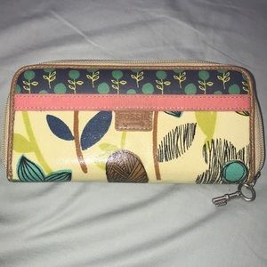 Fossil wallet